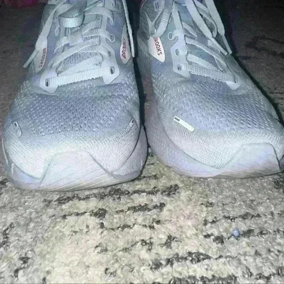 Brooks Womens Adrenaline GTS 22 Running Shoes Blue/White/Rose Size 10 - Picture 3 of 9